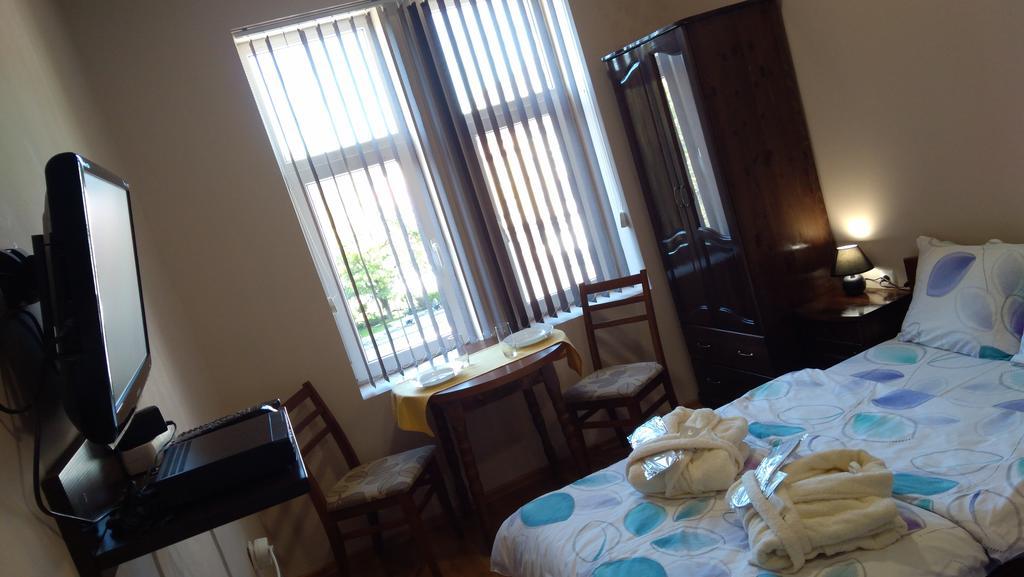Guest House Fun And Rest Plovdiv Buitenkant foto