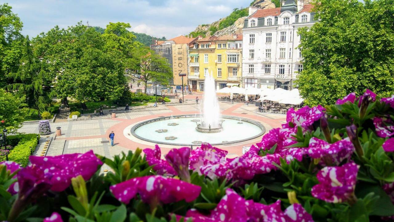 Guest House Fun And Rest Plovdiv Buitenkant foto